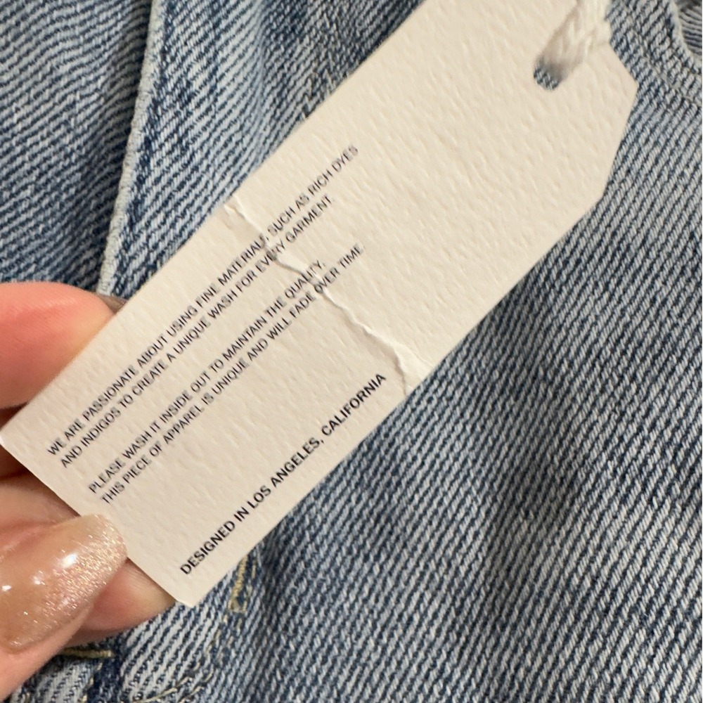 Petra 153 Womens Distressed Straight Leg Jeans Light Wash Raw Hem Size 5/26 NWT - Picture 3 of 10